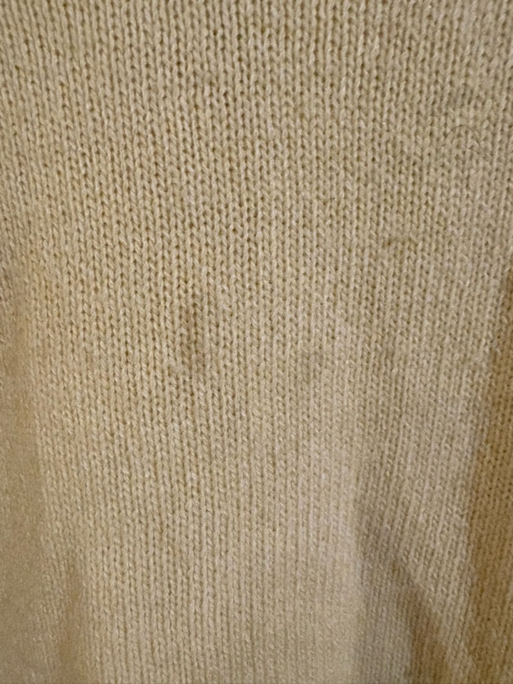 Vince Cashmere Sweater Butter Yellow (Flaws) - Picture 4 of 5